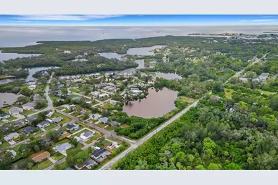 4935 Largo Terrace, New Port Richey, FL 34652 - Photo 13