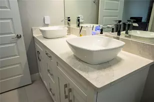 8608 N Mitchell Ave, Tampa, FL 33604 - Photo 23