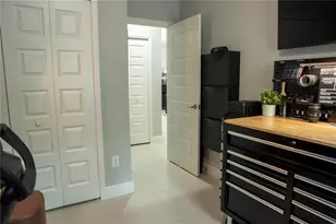 8608 N Mitchell Ave, Tampa, FL 33604 - Photo 25