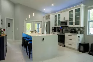 8608 N Mitchell Ave, Tampa, FL 33604 - Photo 13