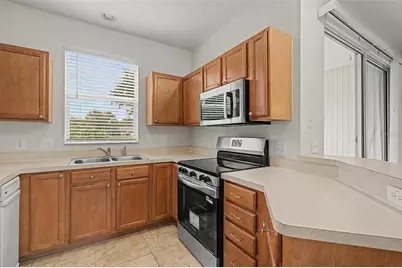 12216 Country White Circle, Tampa, FL 33635 - Photo 9