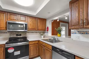 10721 119th St, Seminole, FL 33778 - Photo 11
