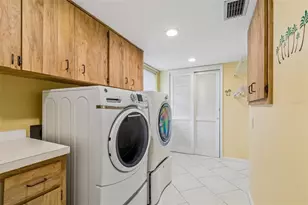 1563 Misty Plateau Trail, Clearwater, FL 33765 - Photo 47