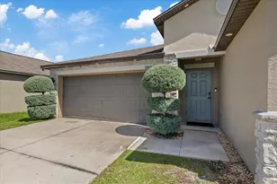 11803 Blackeyed Susan Dr, Riverview, FL 33579 - Photo 5