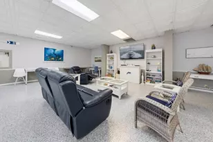 255 Dolphin Point, Clearwater Beach, FL 33767 - Photo 27