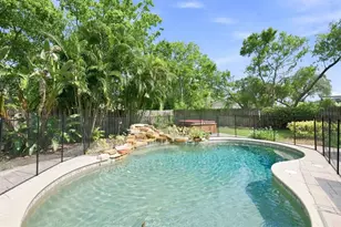 1111 Carlton Rd, Tarpon Springs, FL 34689 - Photo 5