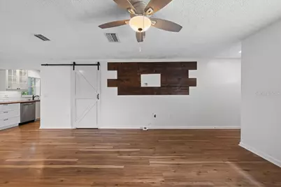 6070 73rd Street N, Saint Petersburg, FL 33709 - Photo 5