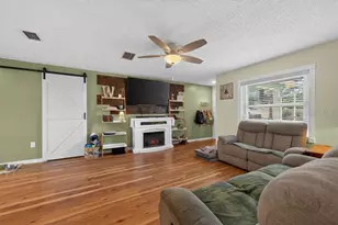 6070 73rd St N, Saint Petersburg, FL 33709 - Photo 7