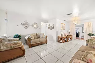10412 N Altman St, Tampa, FL 33612 - Photo 7