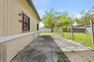 10412 N Altman St, Tampa, FL 33612 - Photo 39