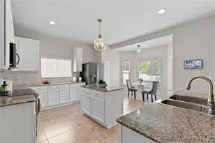 18923 Fishermans Bend Dr, Lutz, FL 33558 - Photo 11