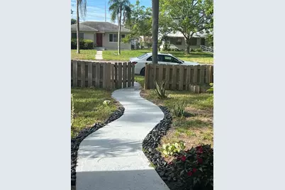 5035 1st Avenue N, Saint Petersburg, FL 33710 - Photo 3