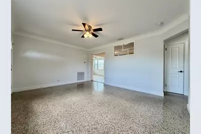 4515 54th Avenue N, Saint Petersburg, FL 33714 - Photo 3