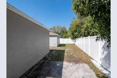 1207 62nd Avenue E, Bradenton, FL 34203 - Photo 23