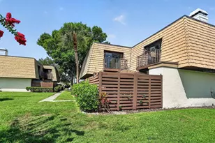 15317 W Pond Woods Dr, Tampa, FL 33618 - Photo 3