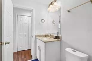 15317 W Pond Woods Dr, Tampa, FL 33618 - Photo 19