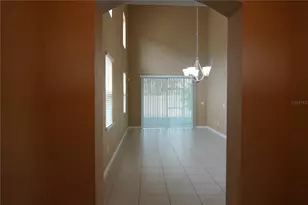 2212 Lennox Dale Ln, Brandon, FL 33510 - Photo 5