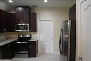2212 Lennox Dale Ln, Brandon, FL 33510 - Photo 3