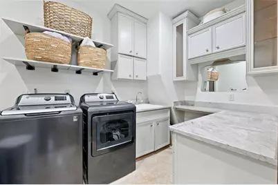 4555 W Swann Avenue, Tampa, FL 33609 - Photo 47