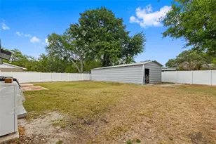 2310 W Knollwood Pl, Tampa, FL 33604 - Photo 39