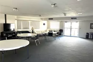 1601 N 43rd St N Street N, Saint Petersburg, FL 33713 - Photo 21