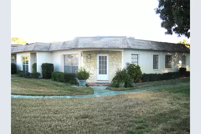 1601 N 43rd St N Street N #112, Saint Petersburg, FL 33713 - Photo 1