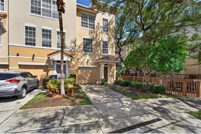 3186 Bayshore Oaks Drive, Tampa, FL 33611 - Photo 3
