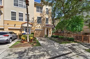 3186 Bayshore Oaks Dr, Tampa, FL 33611 - Photo 3