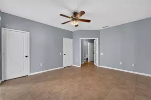 3186 Bayshore Oaks Dr, Tampa, FL 33611 - Photo 13