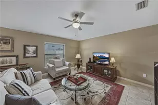 1613 Redmond Brook Ln, Ruskin, FL 33570 - Photo 11