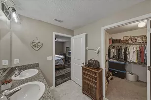 1613 Redmond Brook Ln, Ruskin, FL 33570 - Photo 21