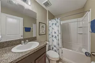 1613 Redmond Brook Ln, Ruskin, FL 33570 - Photo 27