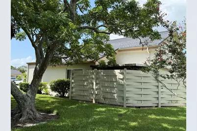 2617 Forest Run Court, Clearwater, FL 33761 - Photo 3
