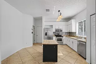 12640 Longcrest Dr, Riverview, FL 33579 - Photo 11