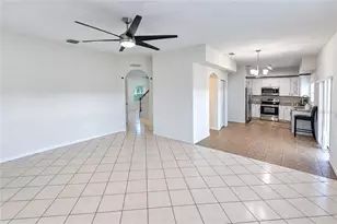 2259 Roanoke Springs Dr, Ruskin, FL 33570 - Photo 13