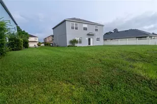 2259 Roanoke Springs Dr, Ruskin, FL 33570 - Photo 3