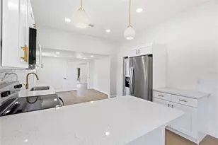1700 Scranton St S, Saint Petersburg, FL 33711 - Photo 9