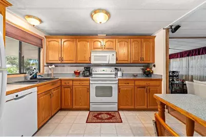 9001 Sheldon West Drive, Tampa, FL 33626 - Photo 7