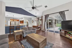 13020 Shadow Run Blvd, Riverview, FL 33569 - Photo 9