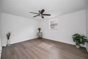 4200 Hampton Dr, New Port Richey, FL 34652 - Photo 23