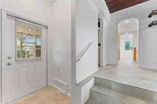 1419 Tyrone Blvd N, Saint Petersburg, FL 33710 - Photo 21