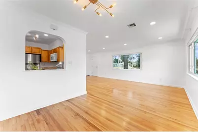 1419 Tyrone Boulevard N, Saint Petersburg, FL 33710 - Photo 3