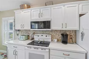 11018 Edge Park Dr, Hudson, FL 34667 - Photo 9