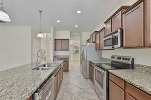10811 Kirkwall Port Dr, Wimauma, FL 33598 - Photo 17