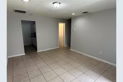 8215 N Klondyke Street, Tampa, FL 33604 - Photo 3
