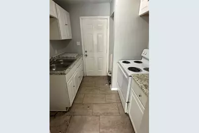 8215 N Klondyke Street, Tampa, FL 33604 - Photo 11