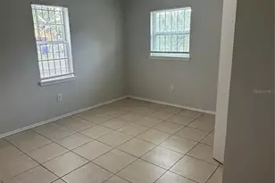 8215 N Klondyke St, Tampa, FL 33604 - Photo 7