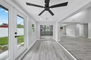 7901 Timberlane W Dr, Tampa, FL 33615 - Photo 15