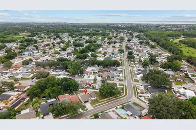 7901 Timberlane West Drive, Tampa, FL 33615 - Photo 27