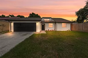 7901 Timberlane W Dr, Tampa, FL 33615 - Photo 1